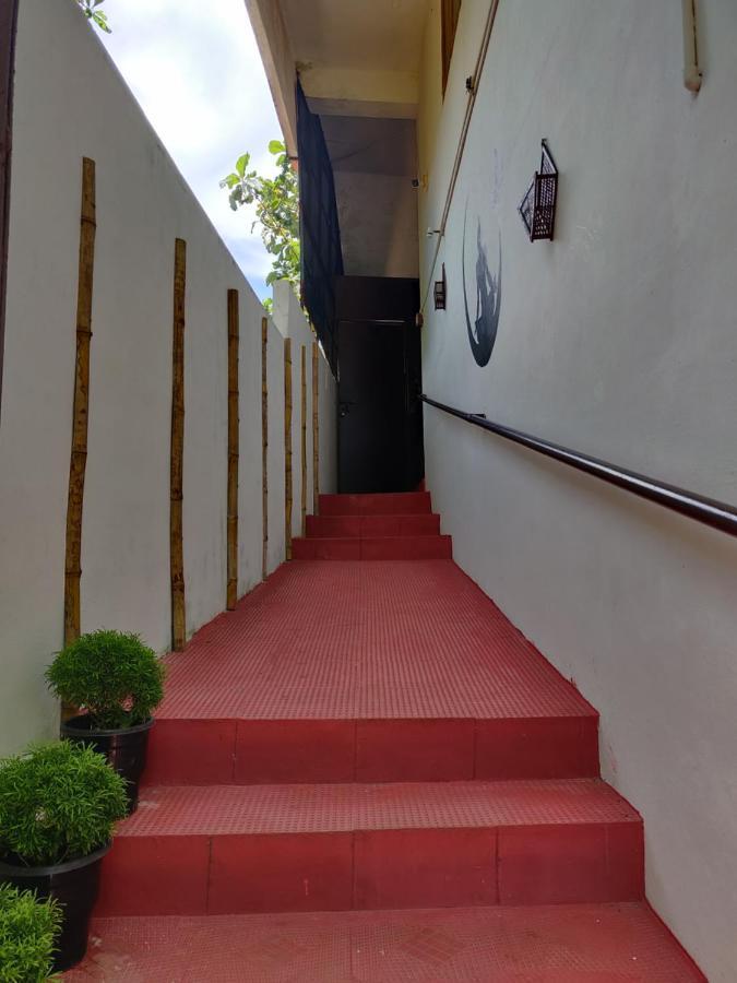 Blue Waves Beach Residency Hotel Varkala Esterno foto