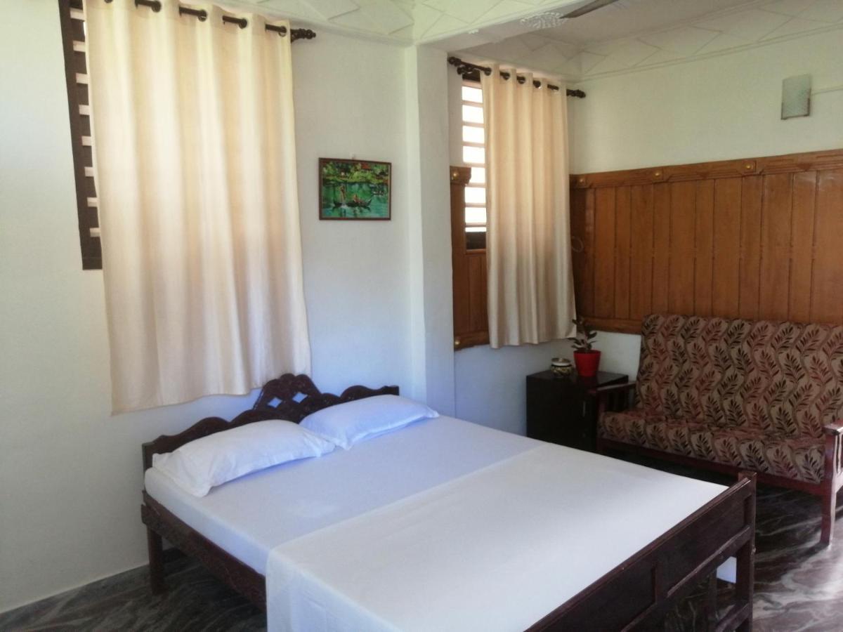 Blue Waves Beach Residency Hotel Varkala Esterno foto