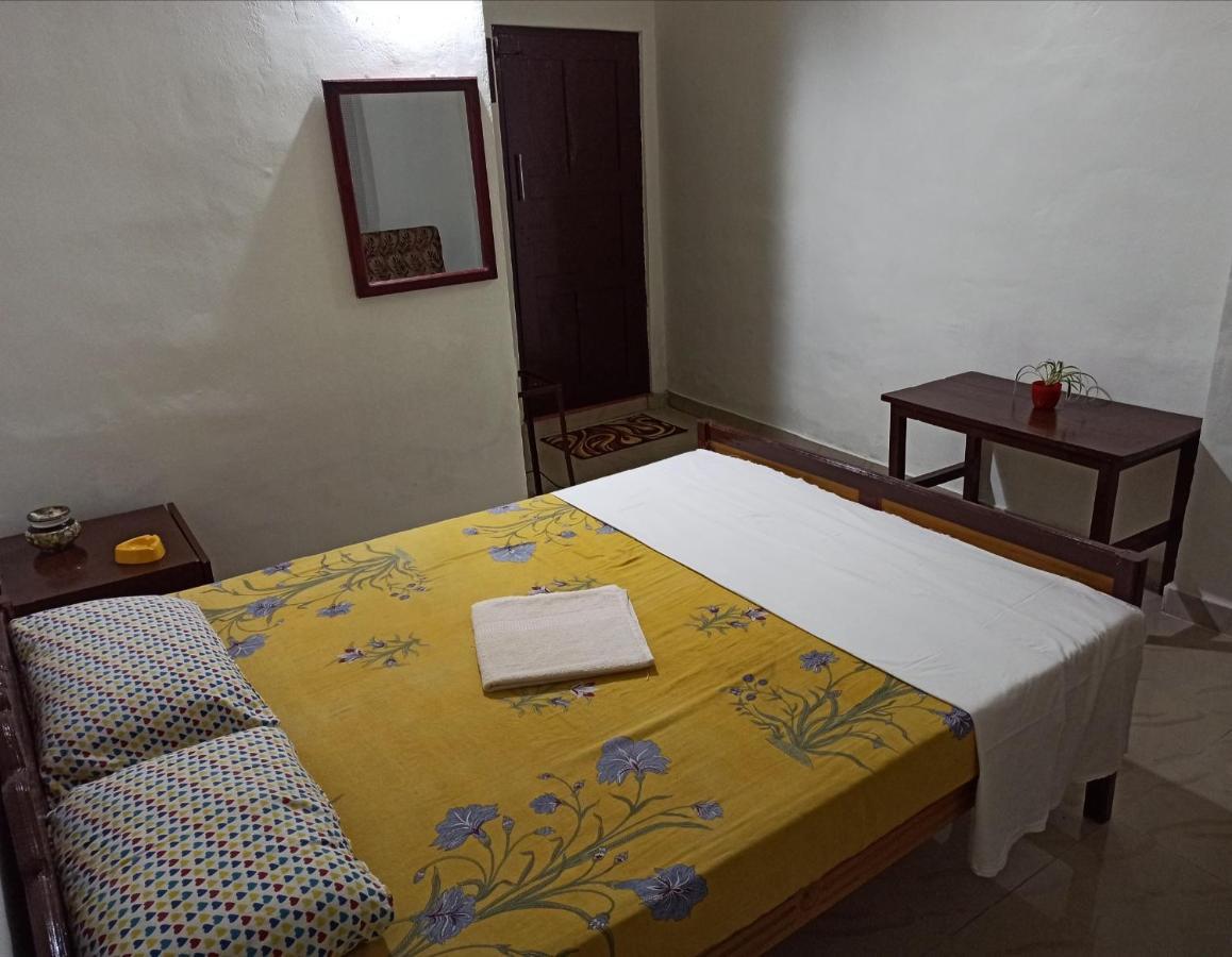 Blue Waves Beach Residency Hotel Varkala Esterno foto